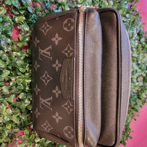 Louis Vuitton Bum Bag / Sac Ceinture - Picture 11 of 15